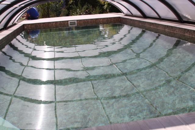 Zastřešený bazén s folií Alkorplan Touch Authentic